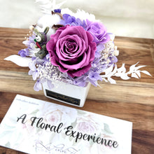 Load image into Gallery viewer, Romance | DIY Floral Kit

